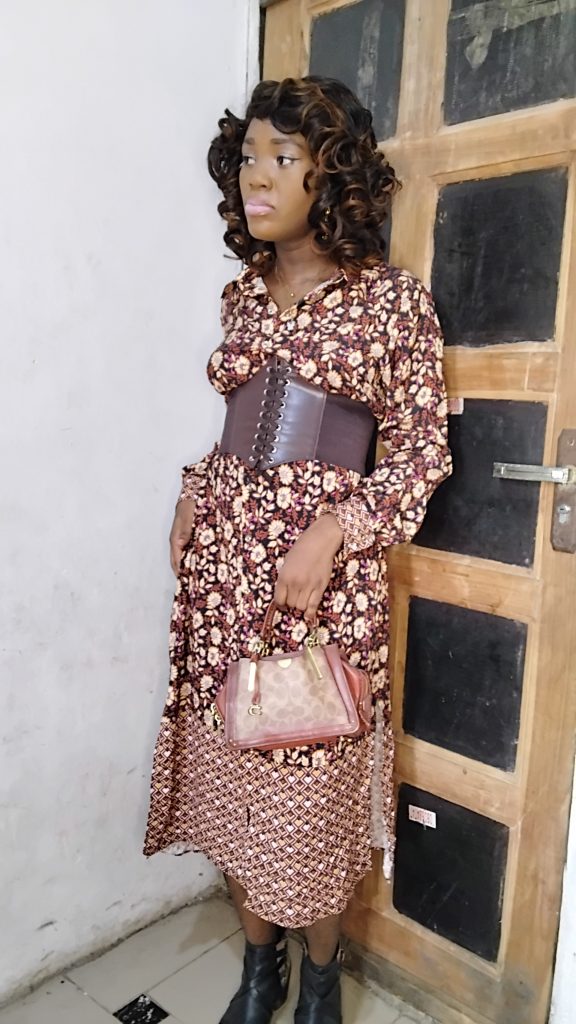 How to wear corset belts