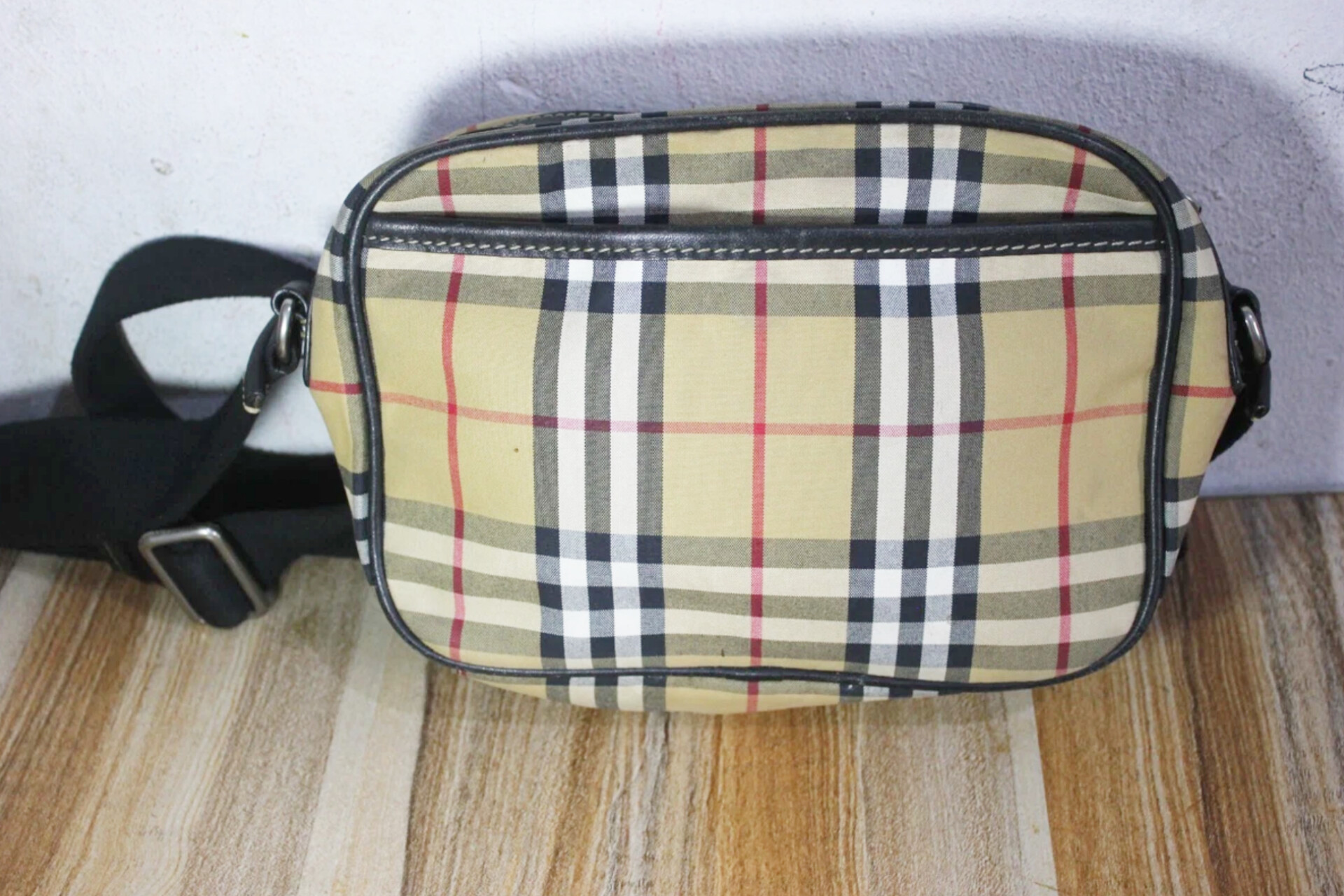 Burberry paddy bag